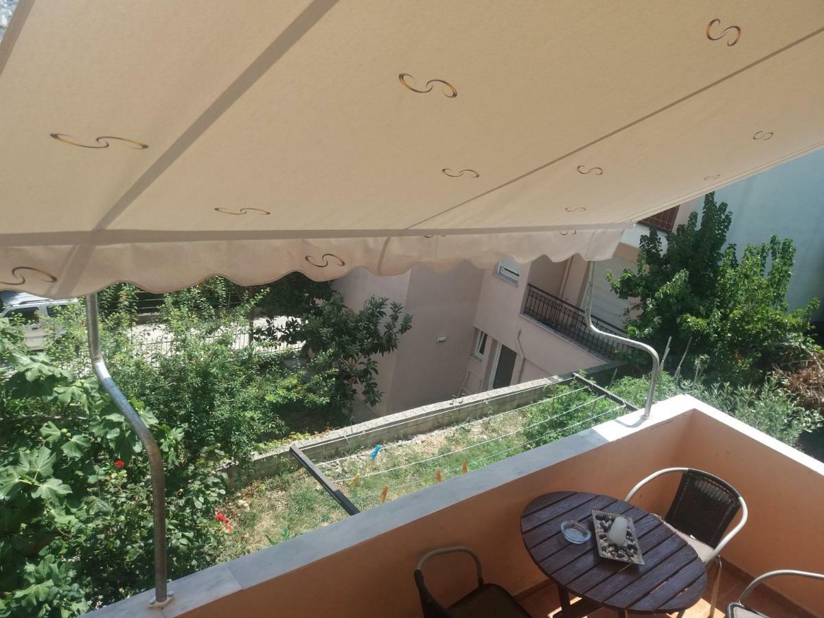 Apartment With Balcony And Parking Kavála ภายนอก รูปภาพ