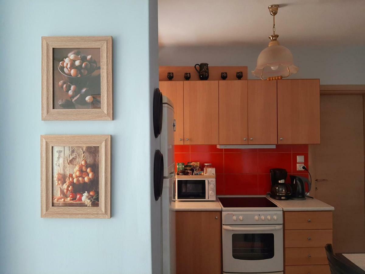 Apartment With Balcony And Parking Kavála ภายนอก รูปภาพ